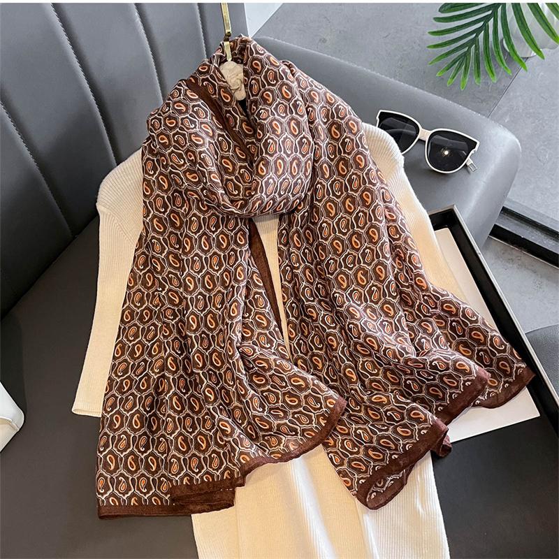 New Spring Women Cotton Scarf Beach Hijab Shawls and Wraps  Luxury Brand Flower Female Foulard Echarpe Designer Bandana