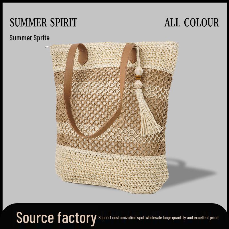 

Модная женская пляжная сумка из плетеной соломы 2025 года - Ручной работы, Большая вместимость с кисточкой, Плечевой ремень 32*38 cm светло-коричневого