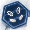 2 paia di orecchini geometrici cavi in cristallo lucido, orecchini a lobo con zirconi color argento a forma di ala alla moda per donna, squisiti gioielli, regali