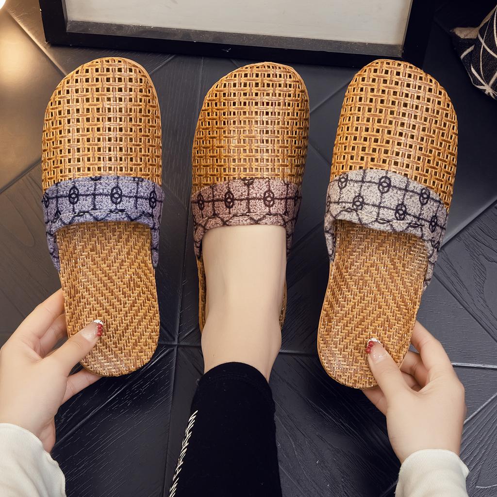 Linen slippers summer breathable rattan straw mat woven flat bottom men's and women's spring and autumn European indoor cool slippers small daisies