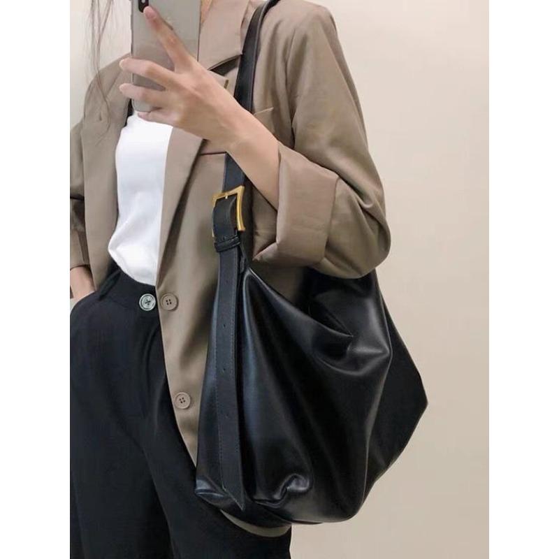 

Soft collapse minimalist single shoulder large bag women s Xiaoyoujia versatile commuter bag 2 new large-capacity messenger bag чёрный