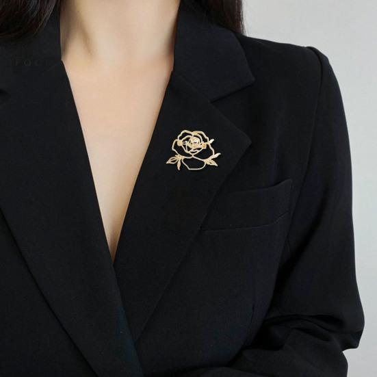 Women Brooch Hollow Rose Shape Lapel Pin Suits Coats Bags Scarves Badge Anti-Oxidation Versatile Accessory
