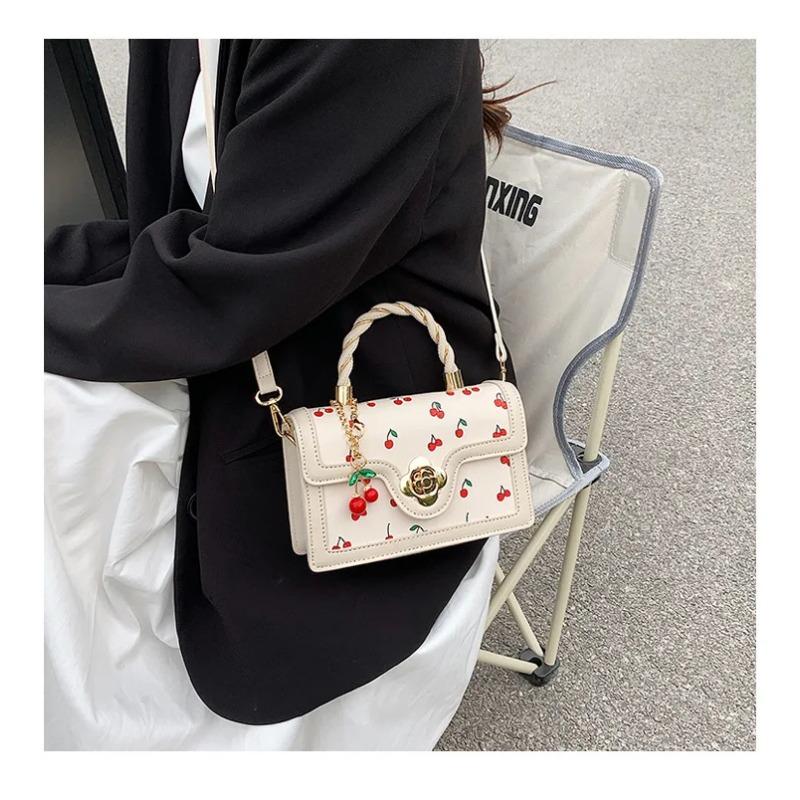 2024 Exquisite Small Bags Women New Fashion Versatile Messenger Bag Sweet Cherry Square Chains Crossbody Bags Wallet  Purse