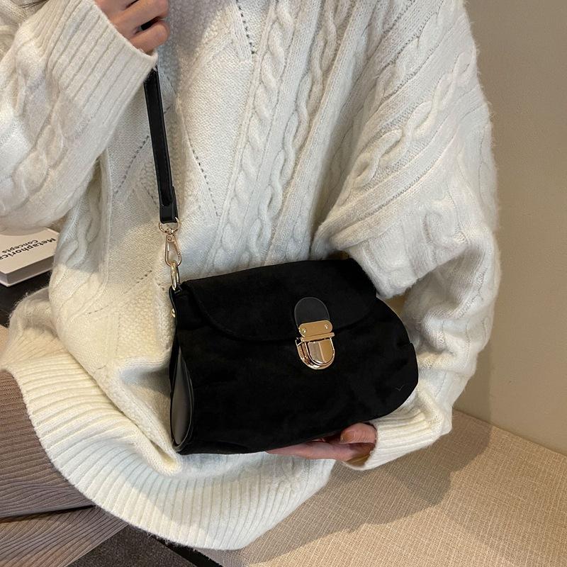 Retro Underarm Bag Women's New Fashion Versatile High-end Texture Matte Niche Shoulder Messenger Bag