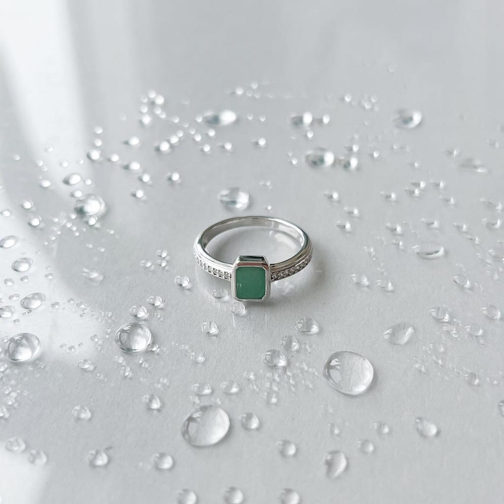 Silver Ring with Natural Emerald 1.185ct, Product Weight 2.54 G (2152903)