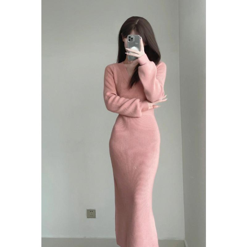 Premium temperament pure desire gentle pink super figure knitted primer dress women's autumn and winter