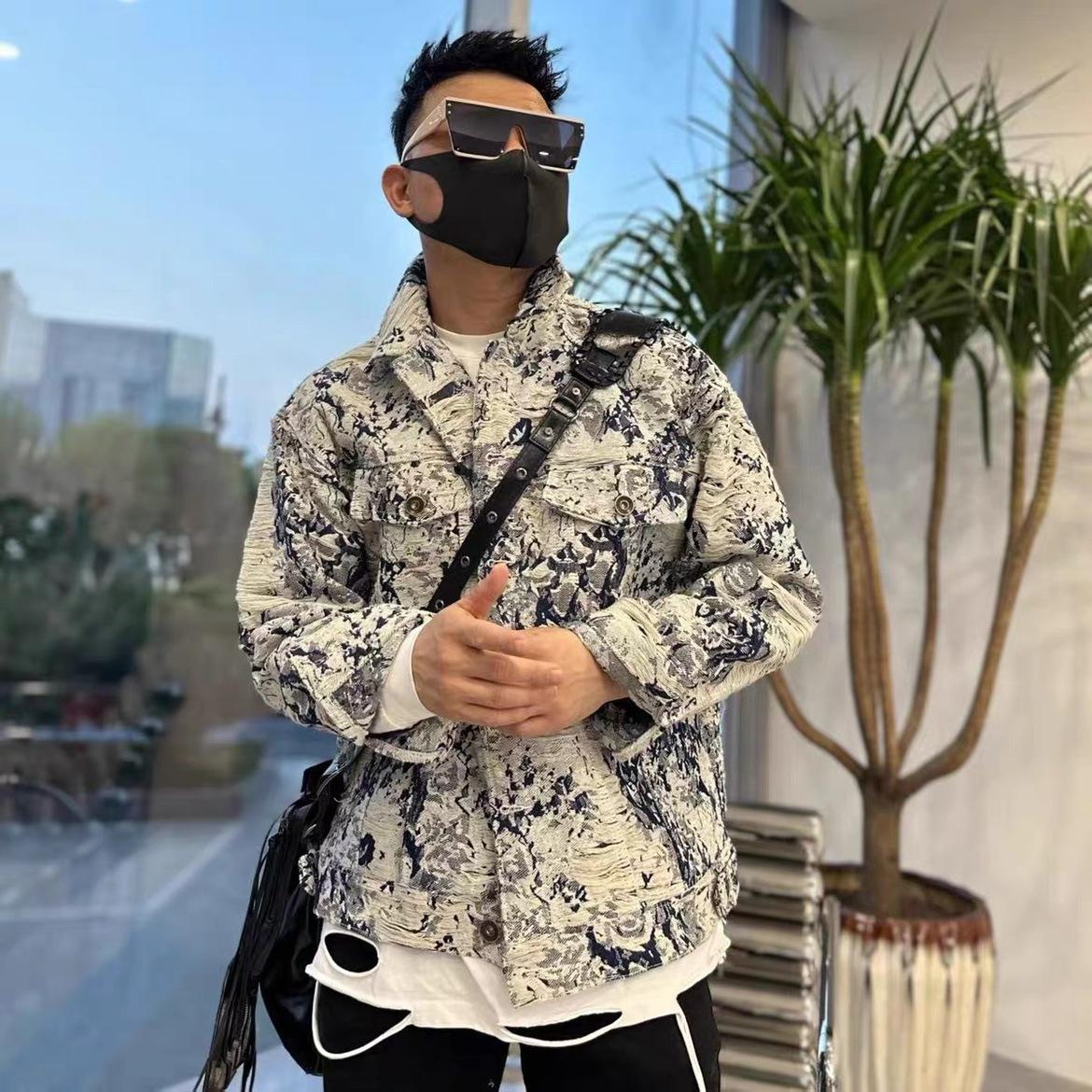 

European Fashion Vintage Floral Embroidery Denim Jacket - Unisex Blue & White Porcelain Jacquard Long Sleeve 3XL білий