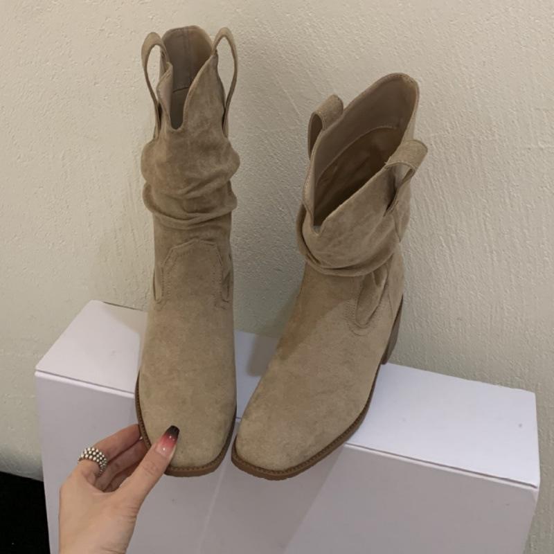 Inner heightening V-port stacking medium tube Martin boots women's boots 2025 autumn high-heeled short boots thin boots