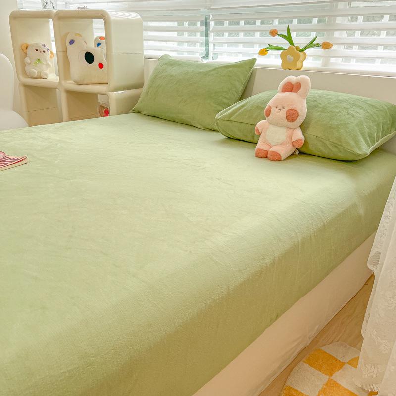 Solid Color Skin-Friendly Milk Fiber Fitted Sheet Brushed Anti-Scratch Simmons Mattress Cover Bedspread Non-Slip All-Inclusive
