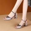 Damesandaler Sommer 2024 Luksuriøse Elegante Kunstlær Fritidssko Barfot Utendørs Kilehæl Sko med Åpen Tå For Kvinner