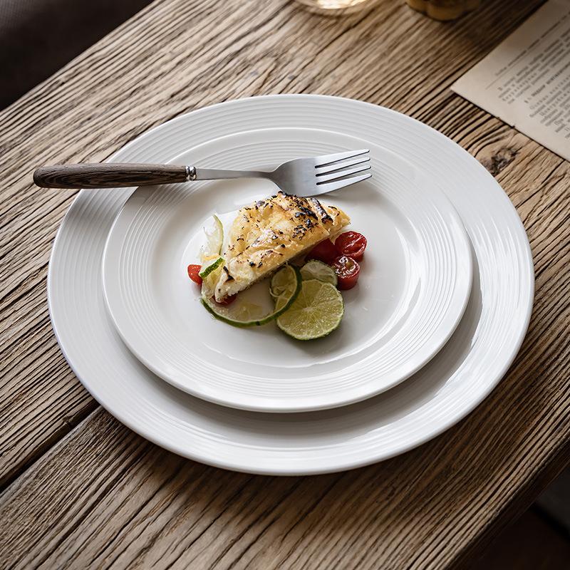 Retro Style Ceramic Flat Plate Vegetable Plate High Value Relief Western Food Pasta Plate Breakfast Dessert Plate Threaded Salad Plate