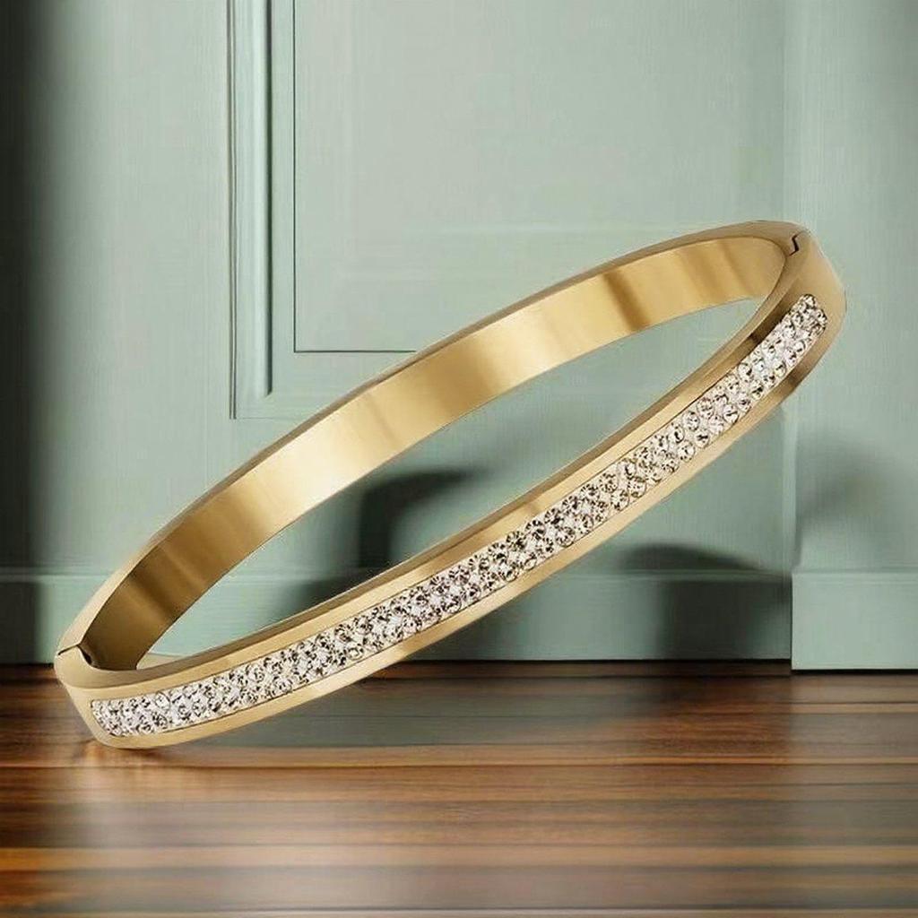 High-End Colorfast Titanium Steel Bracelet for Girls - Elegant, Durable Stainless Steel Jewelry