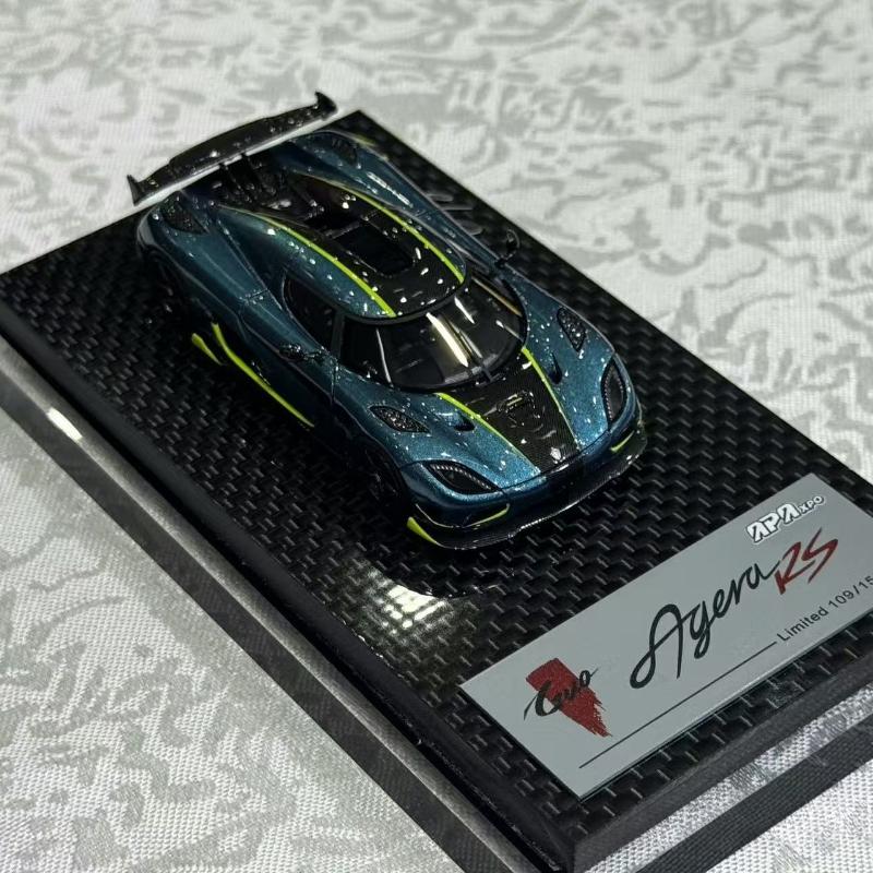 

1:64, APAxpo exhibition limited edition rain version medusa, resin static miniature simulation car collectible model for adults.