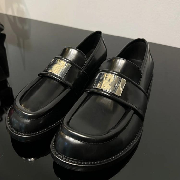 British Style Metal Small Silver Brand Women's New Leather Small Leather Shoes Flat Single Shoes