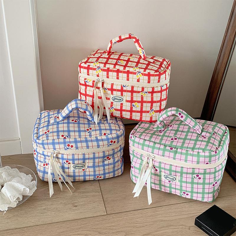 INS Cherry Plaid Cosmetic Bags Large-Capacity Makeup Cosmetics Storage Bags Travel Essential Wash Bag Bathroom Wash Bags