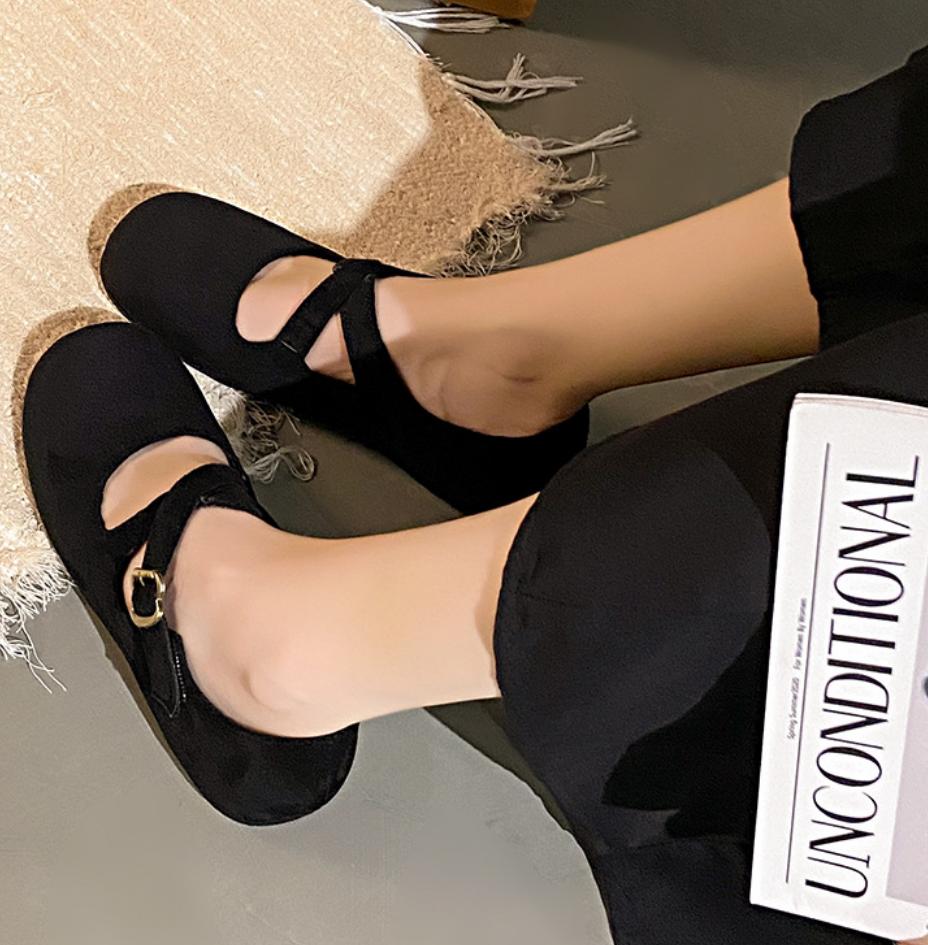 Fashion Retro Faux Suede Flat Internal Increase Women Dance Shoes 2025 Spring Autumn New French Casual Commuting Mary Jane Shoes Woman