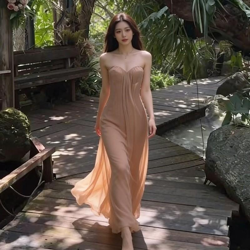 Holiday Wind Streamer Sleeveless Tube Top Dress Women's Summer Temperament Loose Pendulum Skirt Design Sense Casual Dress
