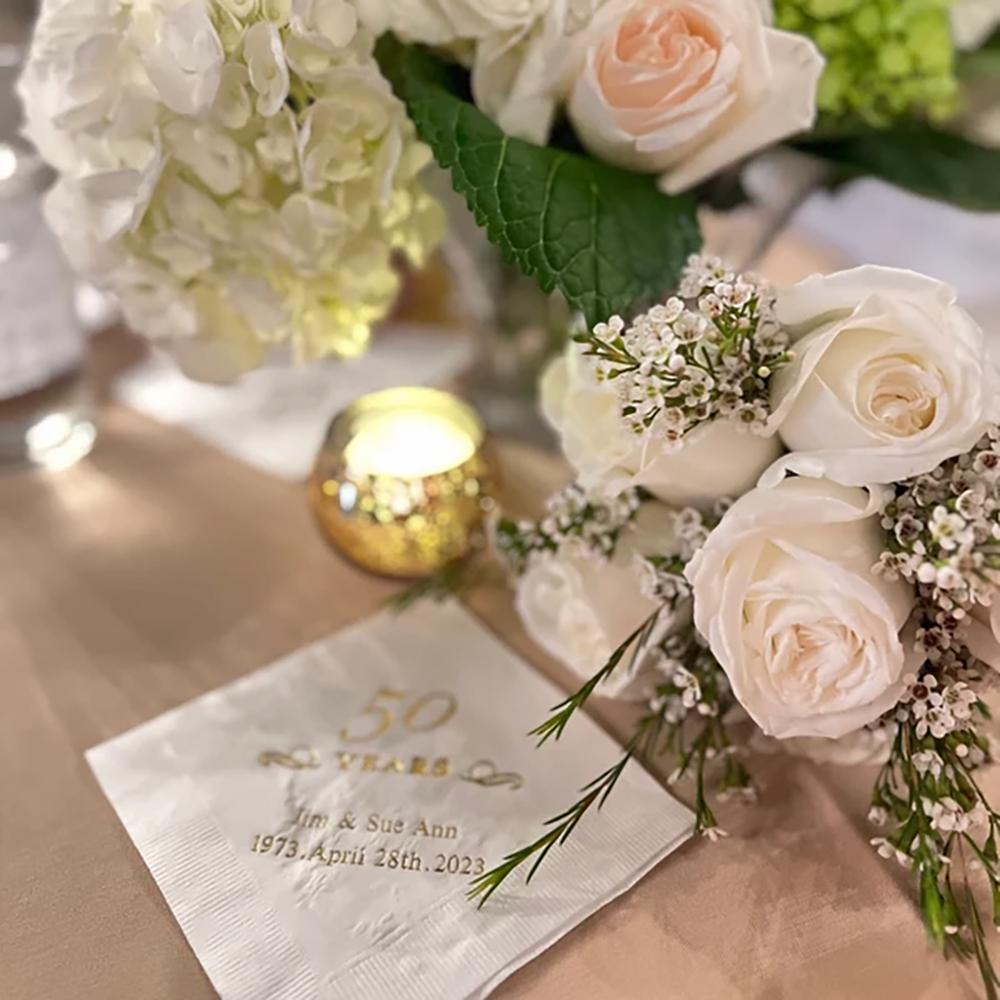 Personalizované 20 kusů 50 let Papírové ubrousky 50. narozeniny Výročí Koktejlové Obědové Ubrousky Oslava Párty Stolní Dekorace