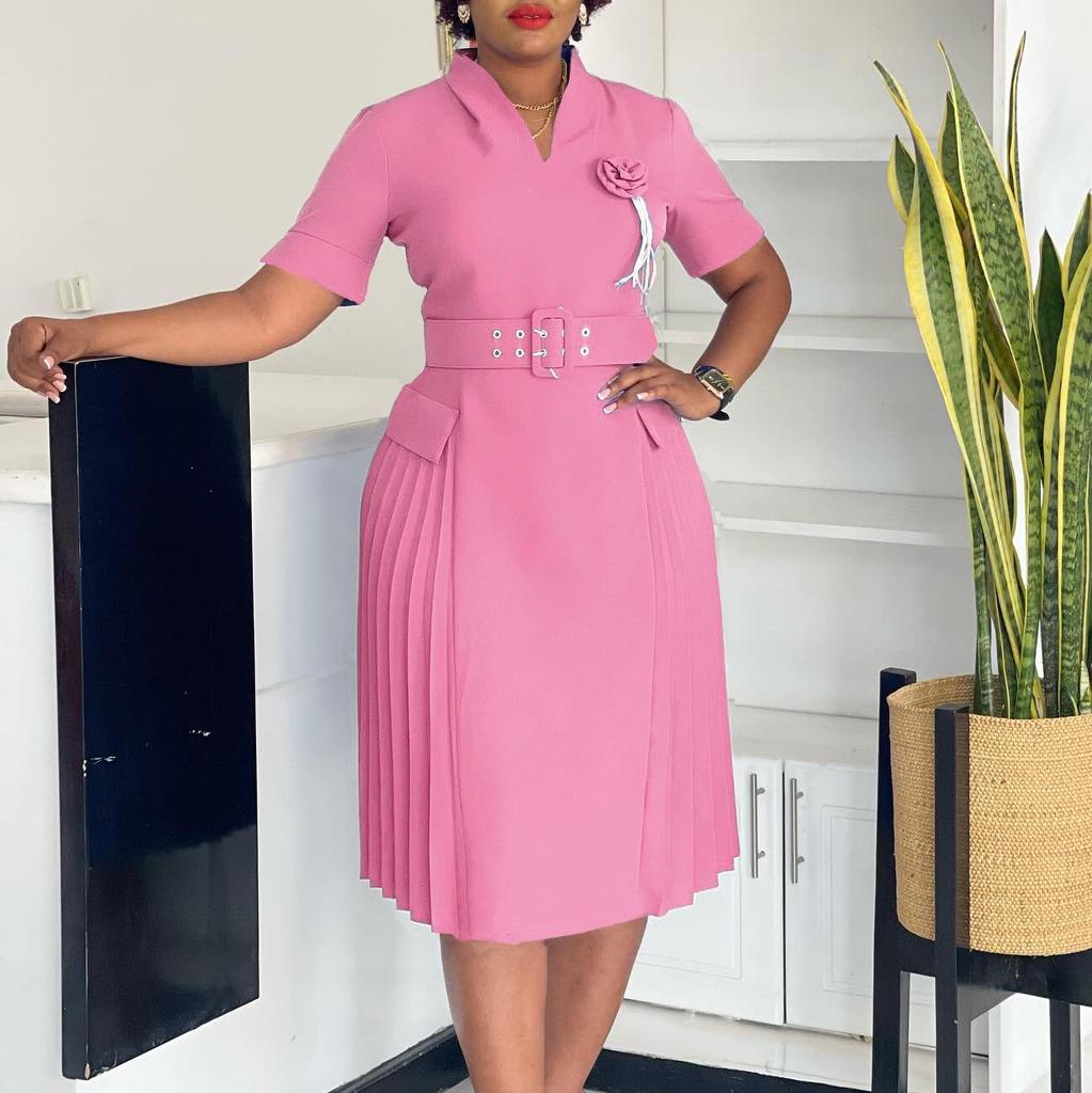 Dámské plus size šaty s výstřihem do V, plisováním a vysokým pasem s africkým potiskem