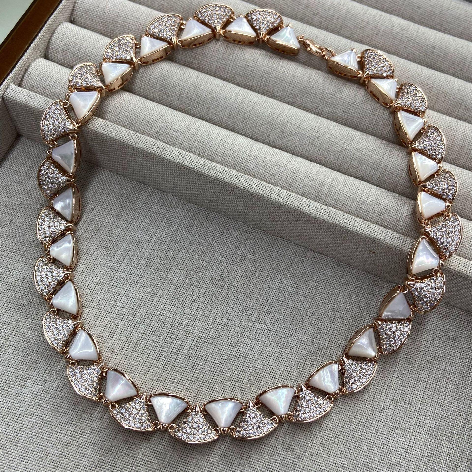 Personalized Creative Design Fashion Triangular Shell High-End Necklace Micro-Inlaid Zircon Versatile Set Jewelry