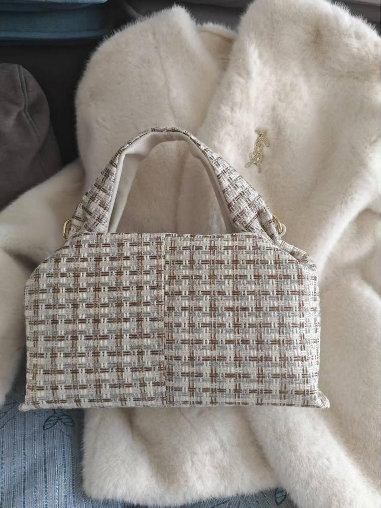 Niche Design Cloud Dumpling Women's Versatile Soft Lunch Box Shoulder Crossbody Bag