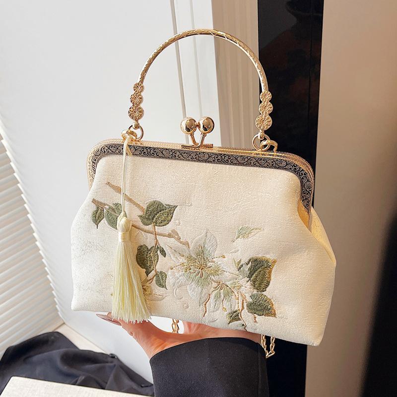 Lily Embroidery Shell Bag - Hanfu Cheongsam Fashion Hundred Foldable Clutch Bag (Vintage Buckle Ladies Handbag)