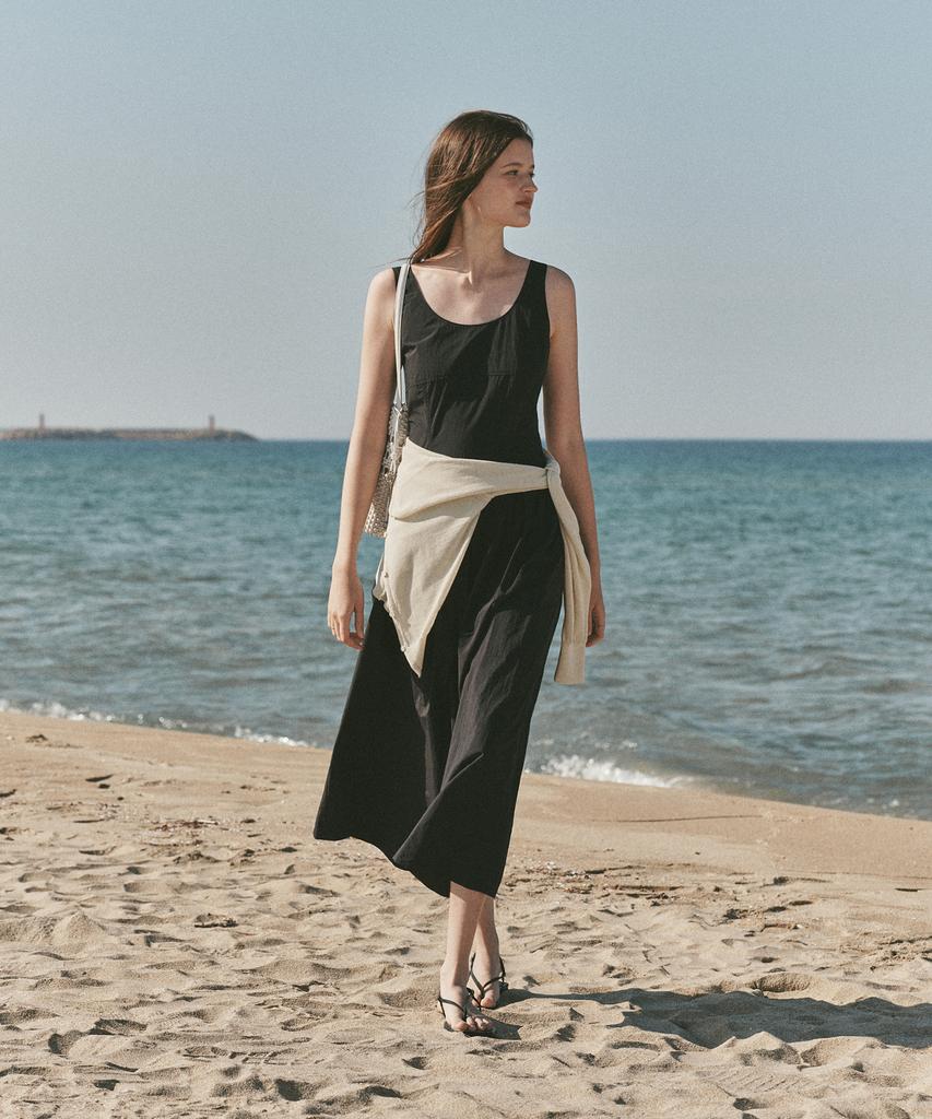 Ost Kaka Sleeveless Flare Maxi Dress Black