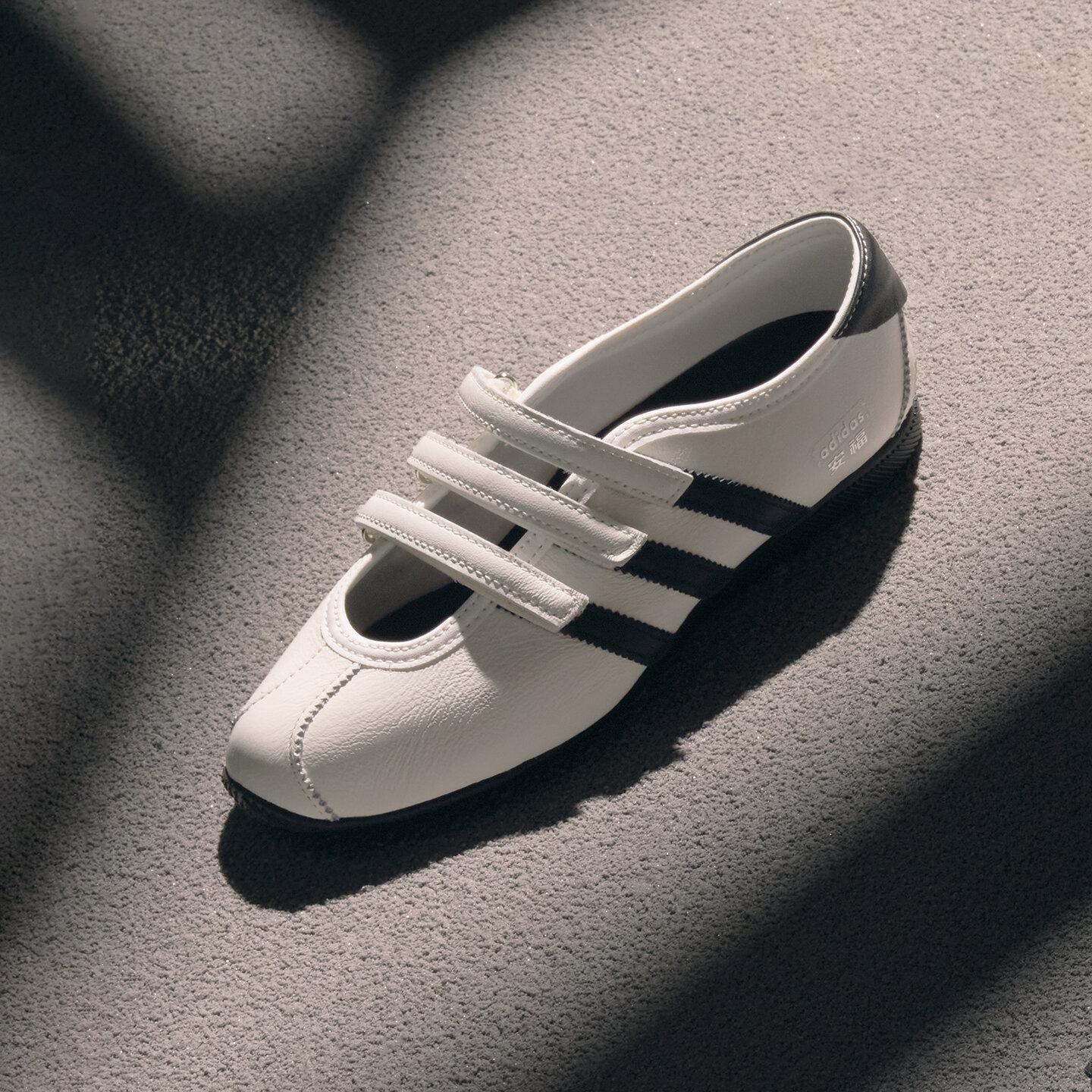 Adidas Originals ANFU Плоские туфли Мэри Джейн Женские Ярко-белые 36