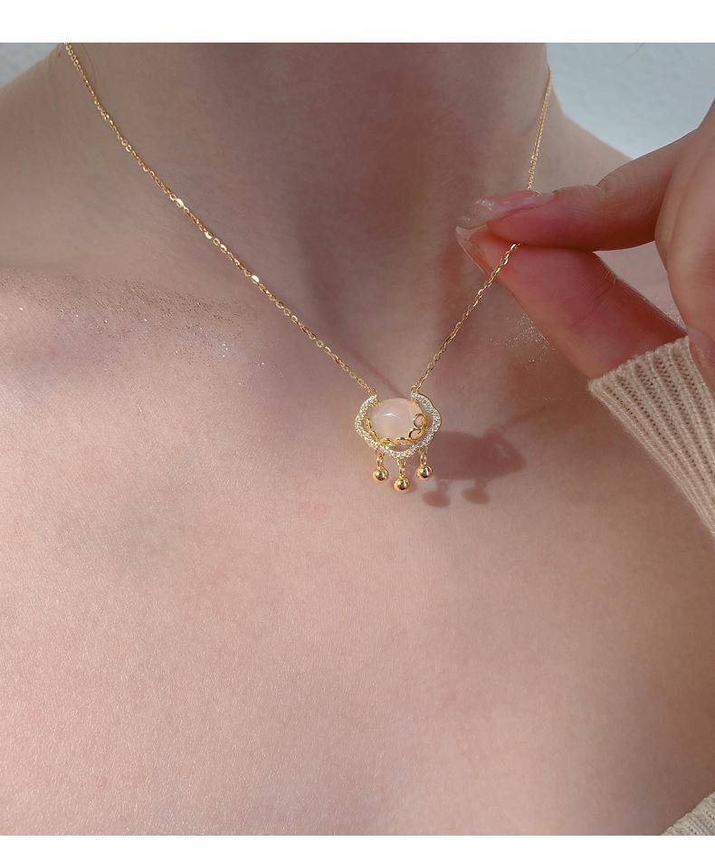 Guochao Ruyi Pendant Necklace: Women's Retro Ethnic Longevity Lock Collarbone Chain - Elegant Artistic Sweater Chain Trendy Design
