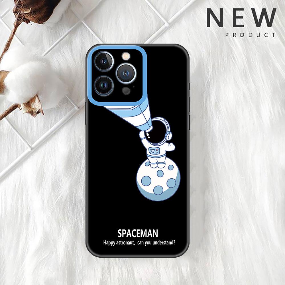 Urocze etui z astronautą dla Apple iPhone 14 11 13 12 Pro 7 XR X XS Max 8 Plus 6 6S 14Pro Czarne Miękkie Etui na Telefon