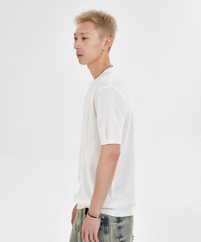MAKEITTO Henley Neck Waffle Short Sleeve T-Shirt_White