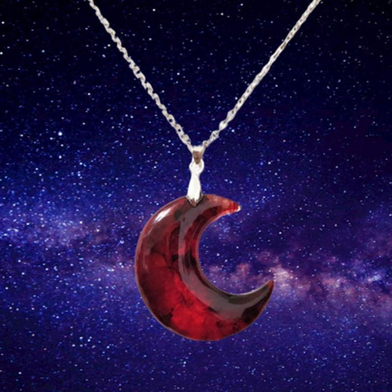 Blood Crescent Moon Pendant Necklace Clavicle Chain Necklace Simple Choker Thin Chain Necklace Jewelry for Women Girls