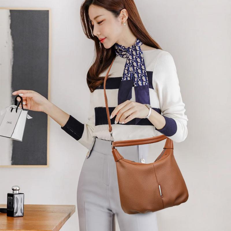 Women PU Leather Hobo Shoulder Bag Adjustable Crossbody Strap Soft Casual Handbag Large Capacity Daily Shopping Work Fashion Ladies Sling Bags