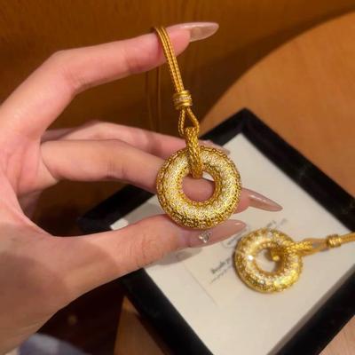 В'єтнамський пісочний золотий діамантовий філігранний монетовий захисний кулон з плетеним шнурком Руї