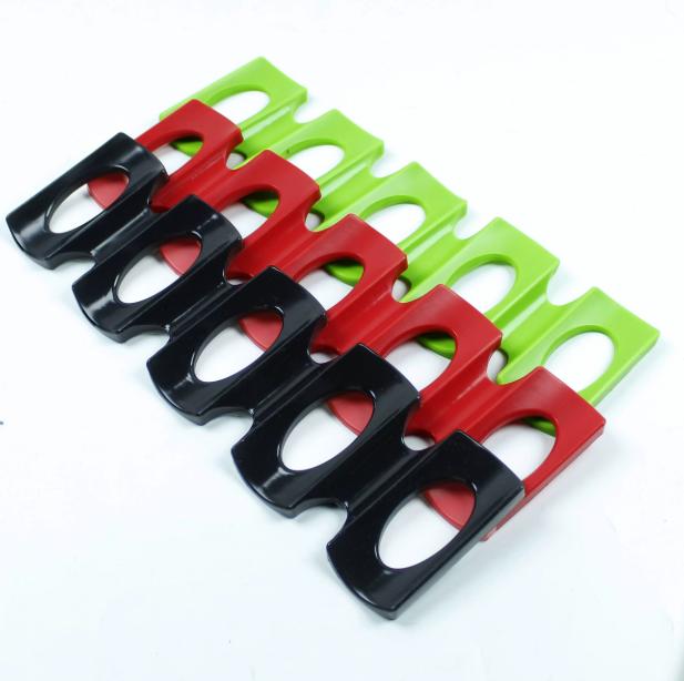 Roter Silikon Kühlschrank Dosen Bier Wein Flaschenregal Halter Matte Stapelbares Ordnungs-Werkzeug Küchenhelfer Silikon Dosenhalter Matte Organizer