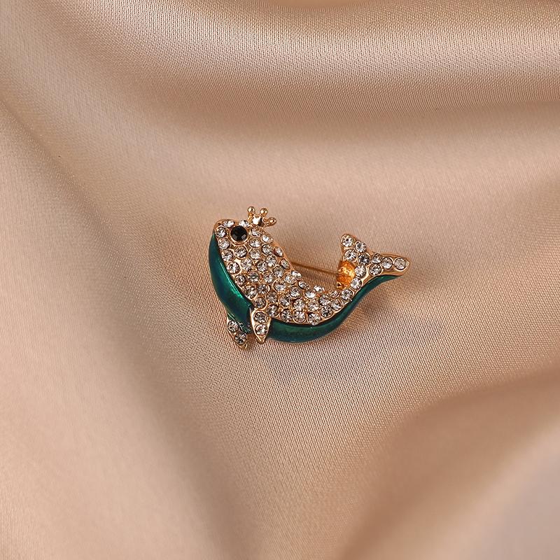 Butterfly Musical Note Brooch Fashionable Retro Corsage Clothing Pin Anti-Exposure Accessory