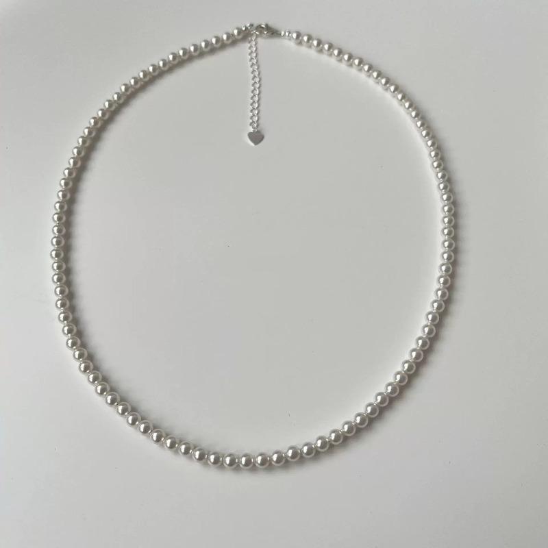 

Vintage Necklace with Sweet Style, Layered for A Luxurious and Exclusive Look, Suitable for Various Occasions and Versatile on The Collarbone. 4MM