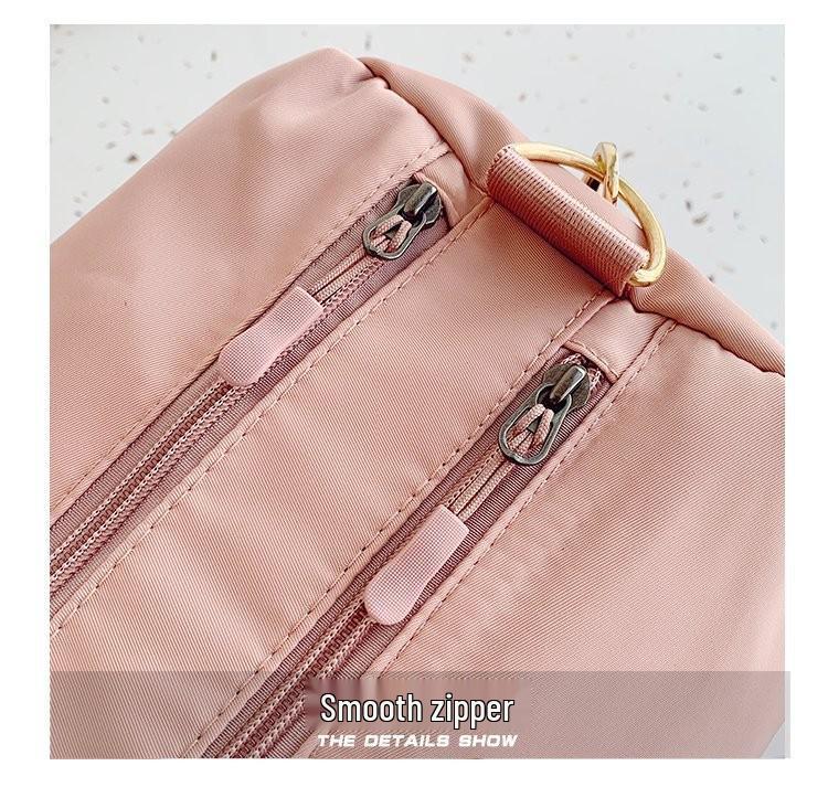 Women's Trendy Travel Bag: Large Capacity, Dry/Wet Separation, Trolley Handle Fit, Shoe Compartment, Perfect for Gym and Luggage.