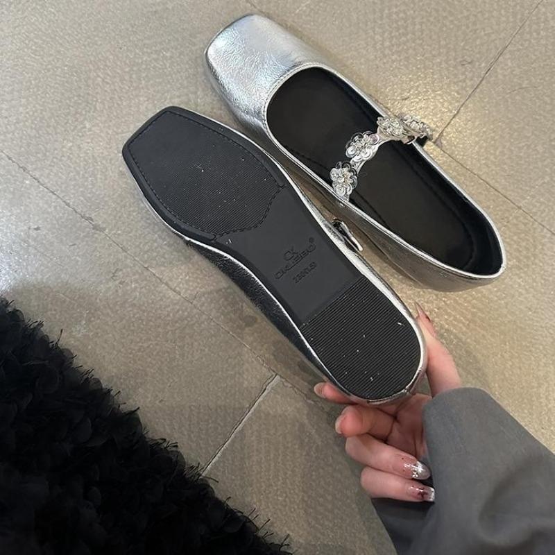 Fashion 2025 Silver Leather Mary Jane Single Shoes Women's Retro Buckle Soft French Style Flat Head Toe Square Summer Rubber Sole Shoes