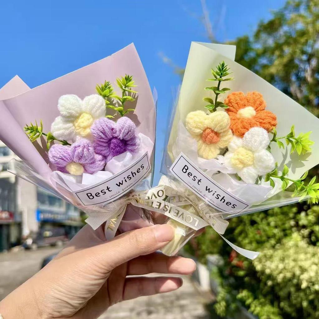 Mini Wollblumenstrauß - Gestricktes Geschenk zum Lehrertag oder für die Freundin