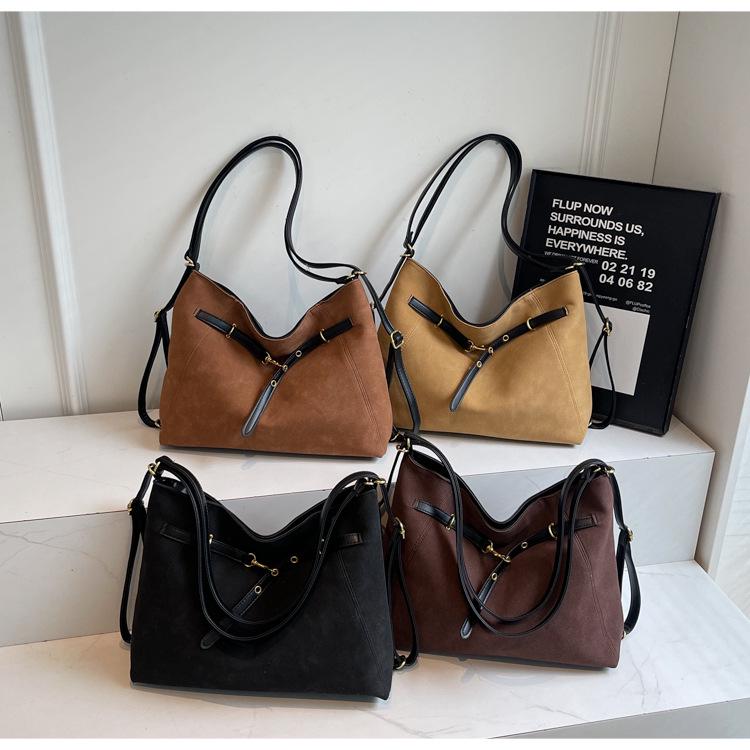 Women's 2025 Autumn/Winter Fashion: Casual Large-Capacity Textured Tote & Crossbody Backpack