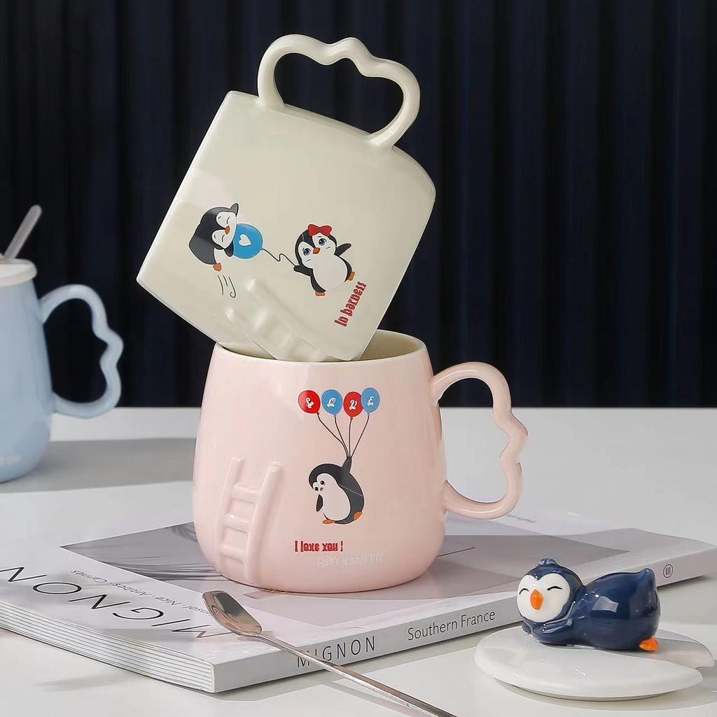 Ceramic Cup with Lid Creative Cartoon Three Dimensional Relief Penguin Mug  Office Home  Student Gift and Souvenir
