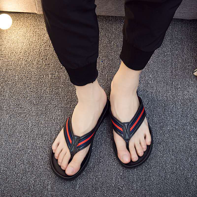 

New slippers men s flip-flops summer sandals fashion trend outdoor wear non-slip pinch foot beach shoes 44