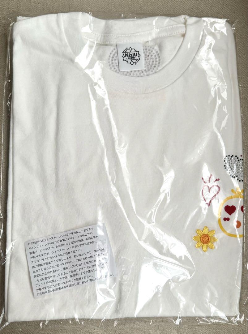 

[USED] NiziU Scout T-shirt Request
