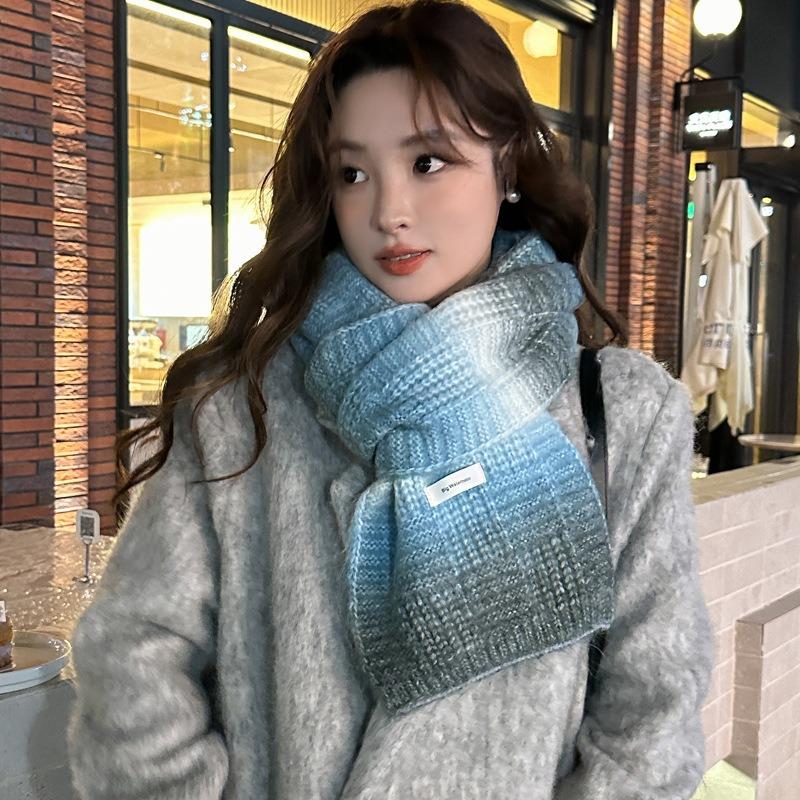 Dopamine containing wool contrasting color knitted blue scarf women's winter rainbow new atmosphere wool scarf