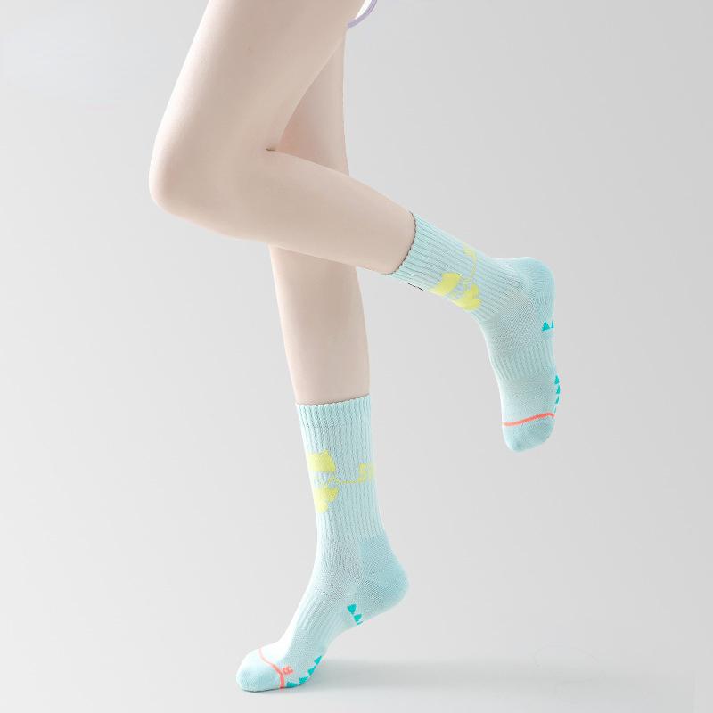 Size 35-39 Women's Tube Spring and Summer New Skateboard Socks Towel Bottom Breathable Sports Socks