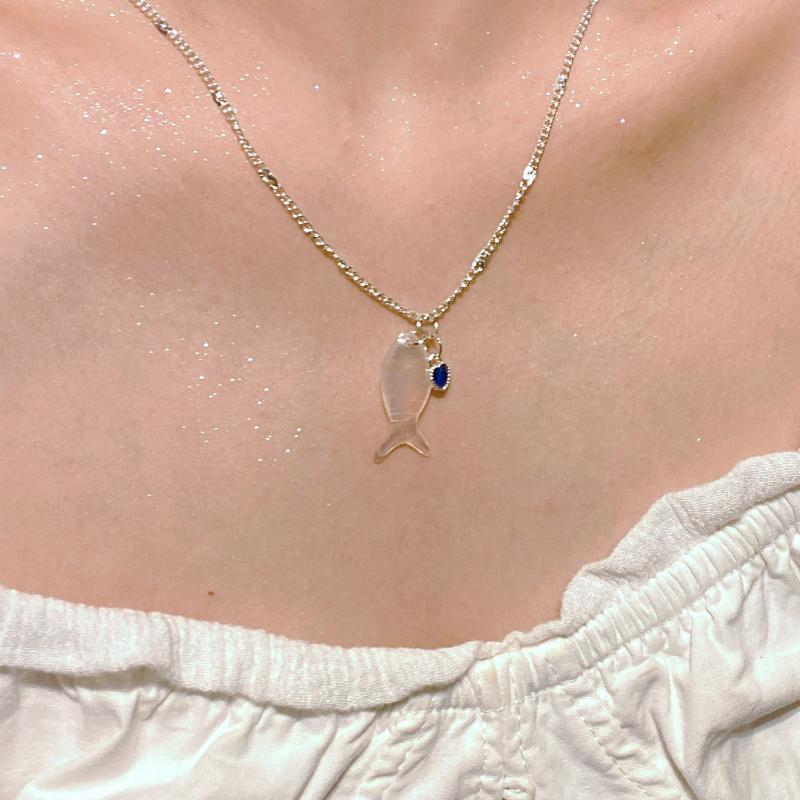Elegant Fashion Small Fish Pendant Necklace Earrings Fashion Sweet Animal Clavicle Chain Necklace Jewelry Female Accessory Gift