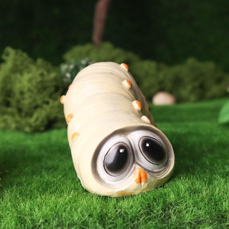 Mini Caterpillar Sculpture Creative Resin Sculpture for Home, Garden, and Courtyard Decoration