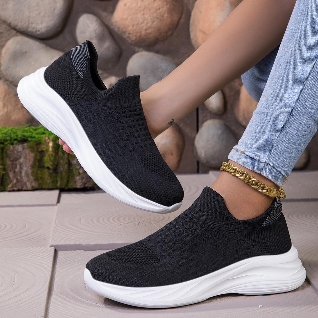 New sports shoe size sports shoes casual trend versatile sports couple shoes flying woven men's and women's shoes