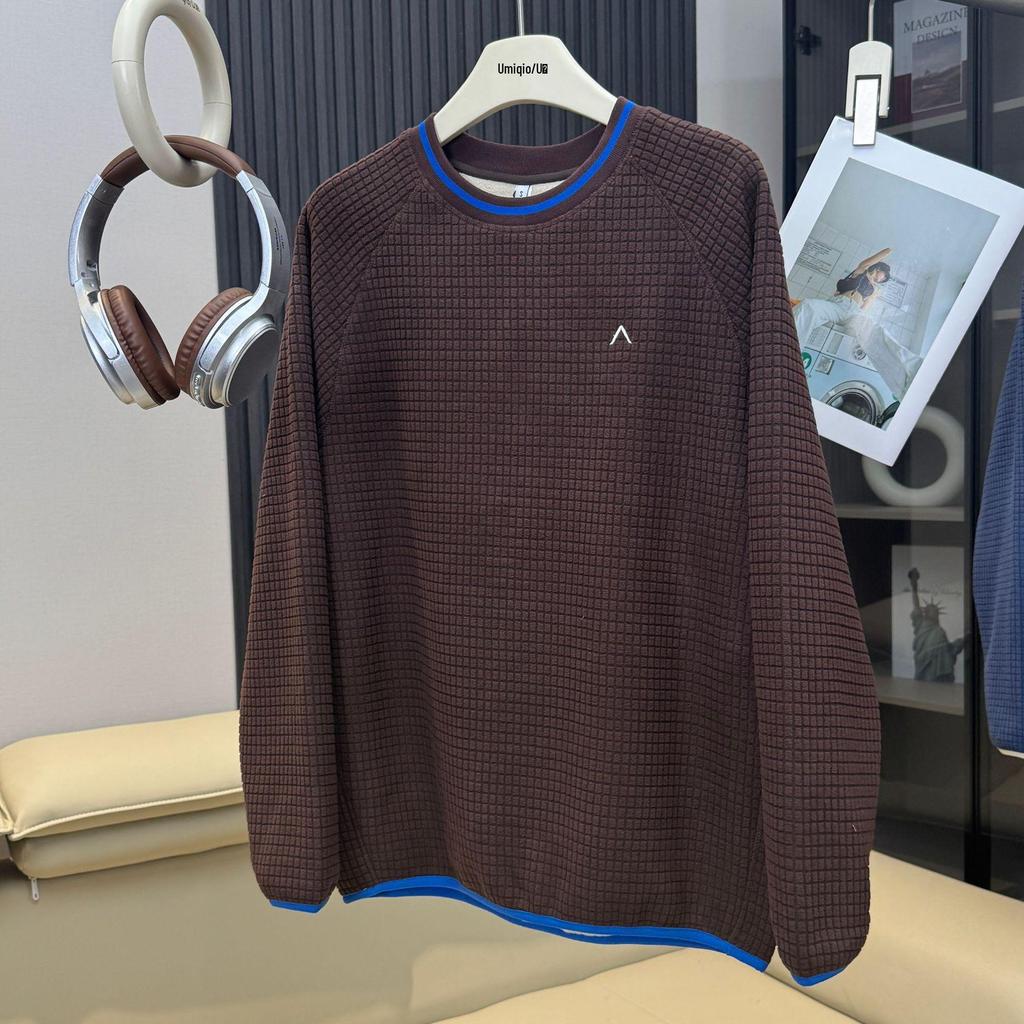 New Outdoor Mountain Style Color Block Fleece Couple Sweatshirt - Warm, Textured, Round Neck, Long Sleeve.